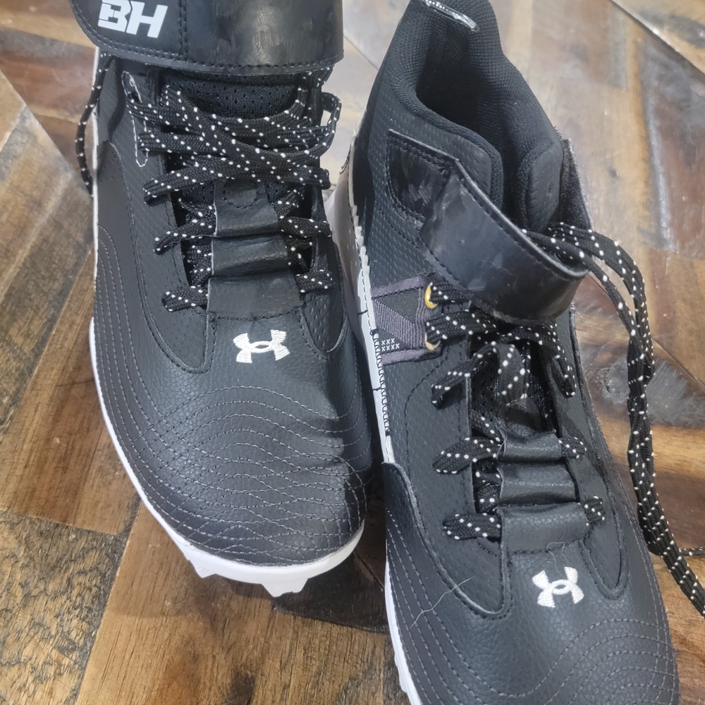Under Armour Black Athletic Shoes